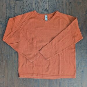 GAP Men's Cotton V-Neck Sweater in Rusty Orange Size Large